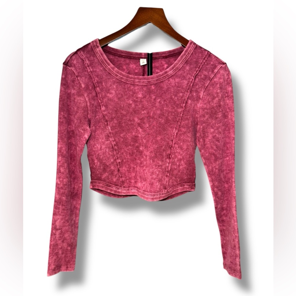 NWOT BP. Faded Rose Diamond Print Long‎ Sleeve Crop Top Sz S
